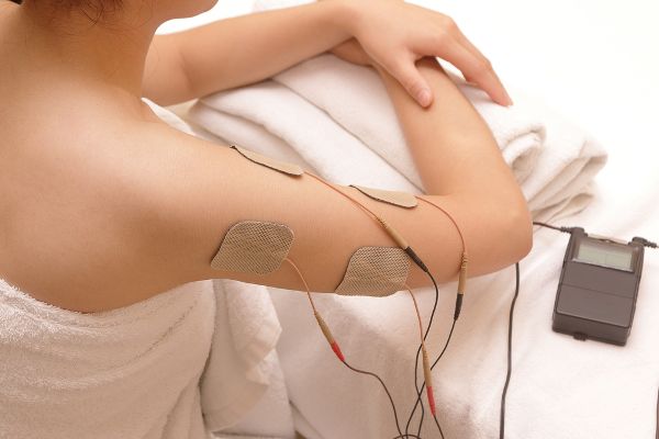 What is Electrical Muscle Stimulation (ESTIM)? (Uses and Benefits)